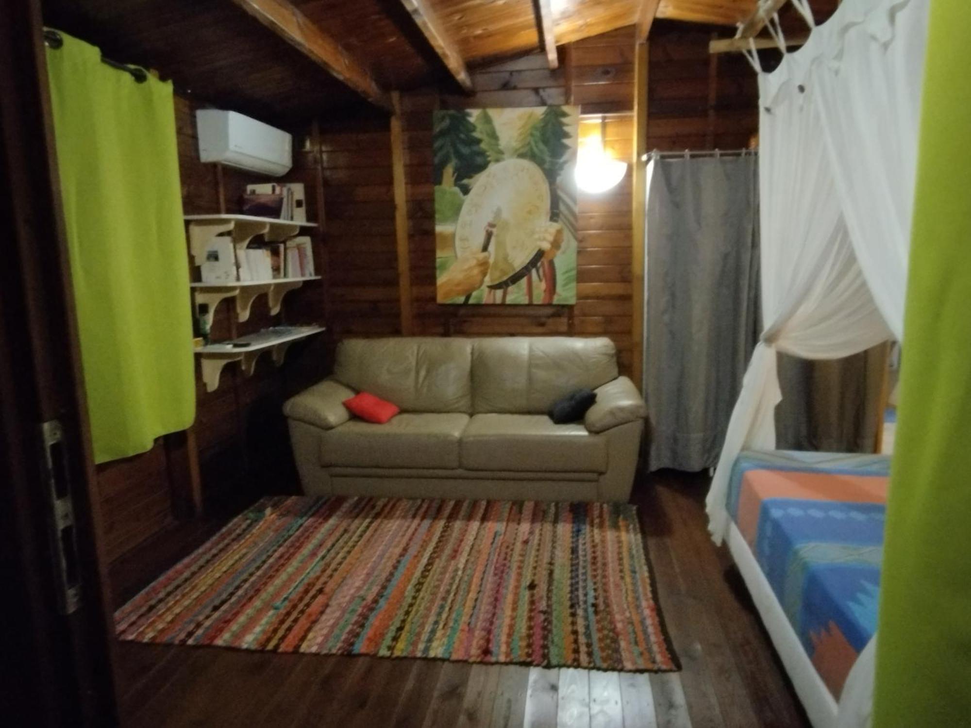 Insolite Arawakane Gites Du Manial Chalet Pointe-Noire Exterior foto