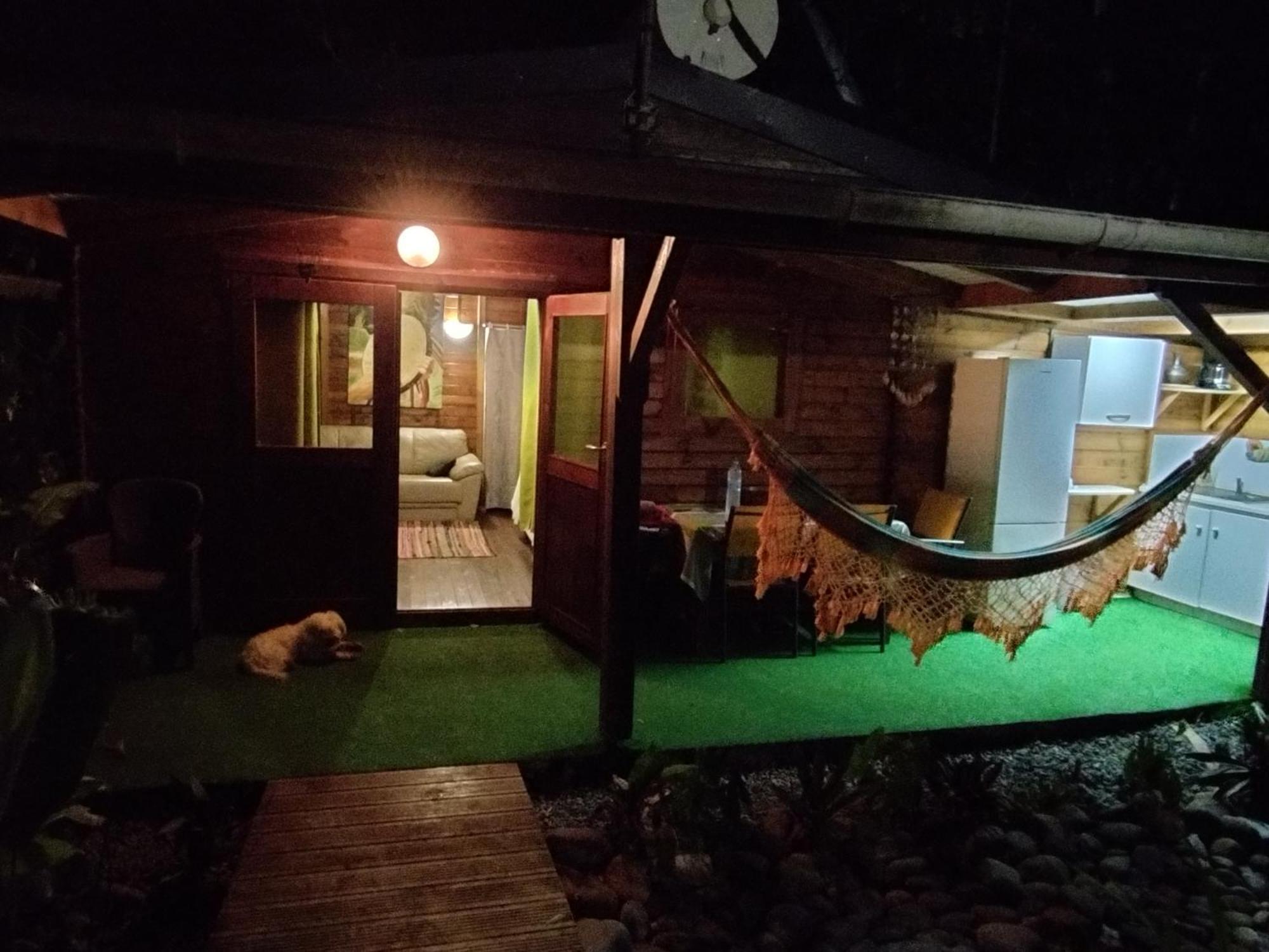 Insolite Arawakane Gites Du Manial Chalet Pointe-Noire Exterior foto